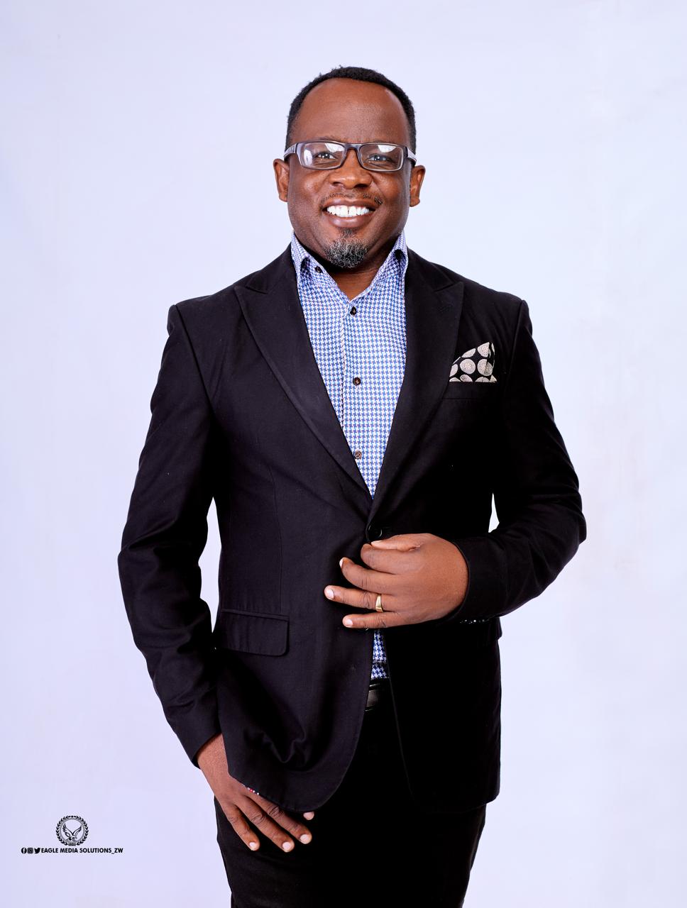 Rev Munatsi Sande